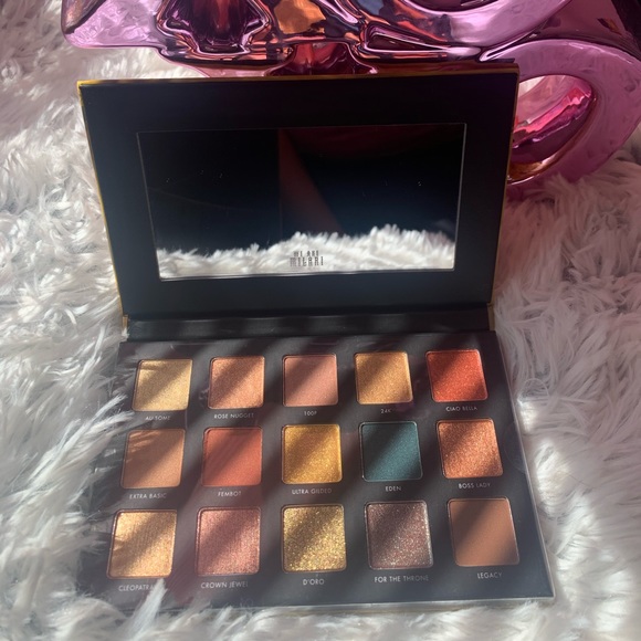 Milani gilded gold eyeshadow pallet. - Picture 2 of 3